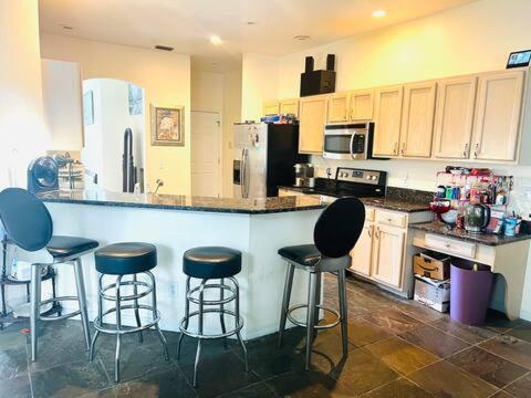 In Citrus Park And Carollwood, Close To The Airport & Downtown